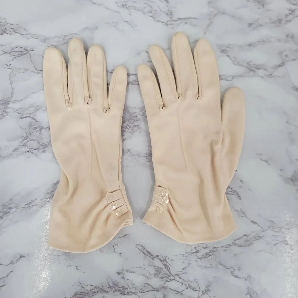 Classic Women's Cream Dress Gloves with Button Details
